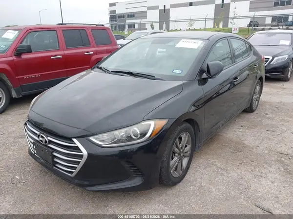 5NPD84LF0JH268245 2018 HYUNDAI ELANTRA - Image 2