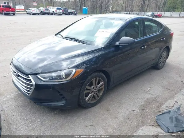 5NPD84LF0JH269430 2018 HYUNDAI ELANTRA - Image 2