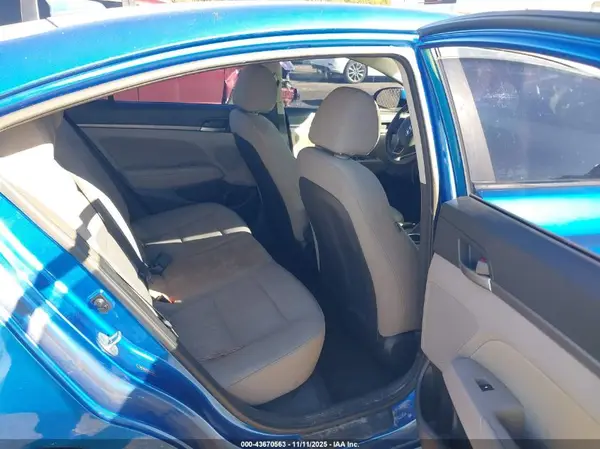 5NPD84LF0JH269993 2018 HYUNDAI ELANTRA - Image 8