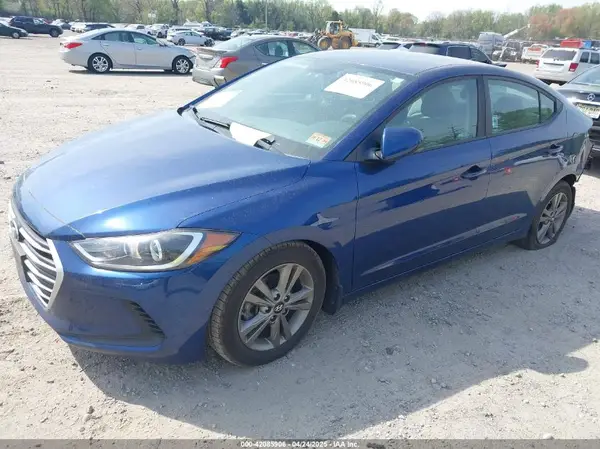 5NPD84LF0JH270528 2018 HYUNDAI ELANTRA - Image 2