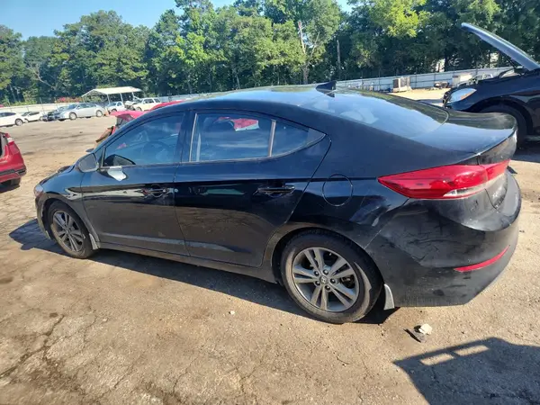 5NPD84LF0JH271985 2018 HYUNDAI ELANTRA - Image 2