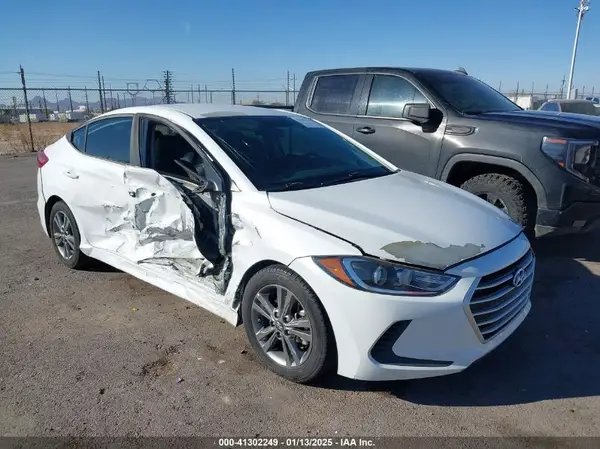 5NPD84LF0JH272649 2018 HYUNDAI ELANTRA - Image 1