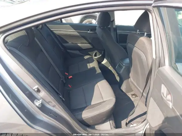 5NPD84LF0JH272778 2018 HYUNDAI ELANTRA - Image 8