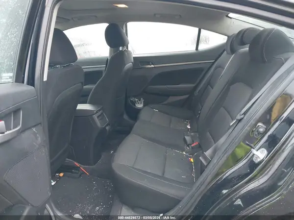 5NPD84LF0JH273638 2018 HYUNDAI ELANTRA - Image 8