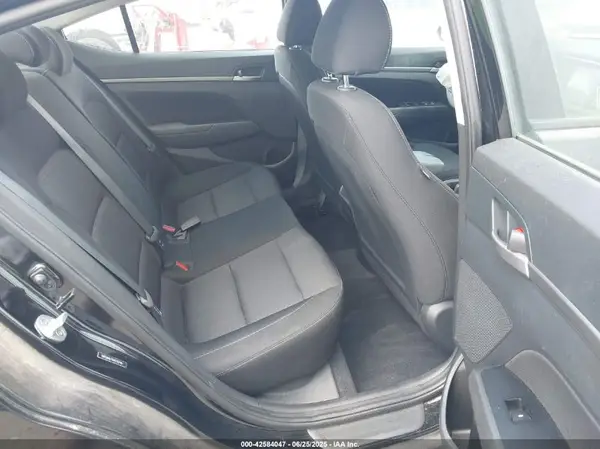 5NPD84LF0JH275745 2018 HYUNDAI ELANTRA - Image 8