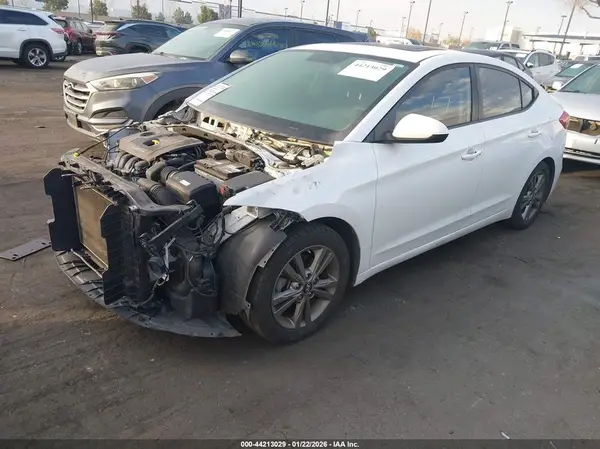 5NPD84LF0JH276670 2018 HYUNDAI ELANTRA - Image 2