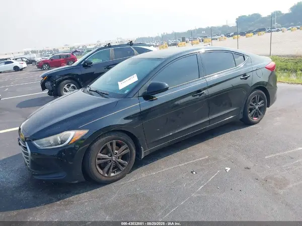 5NPD84LF0JH276829 2018 HYUNDAI ELANTRA - Image 2