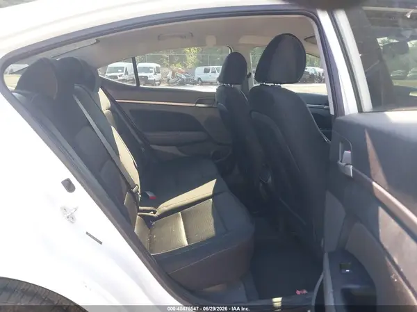 5NPD84LF0JH278015 2018 HYUNDAI ELANTRA - Image 8
