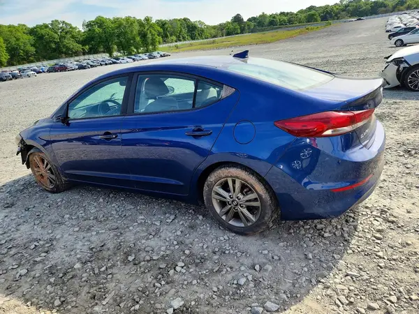 5NPD84LF0JH284347 2018 HYUNDAI ELANTRA - Image 2