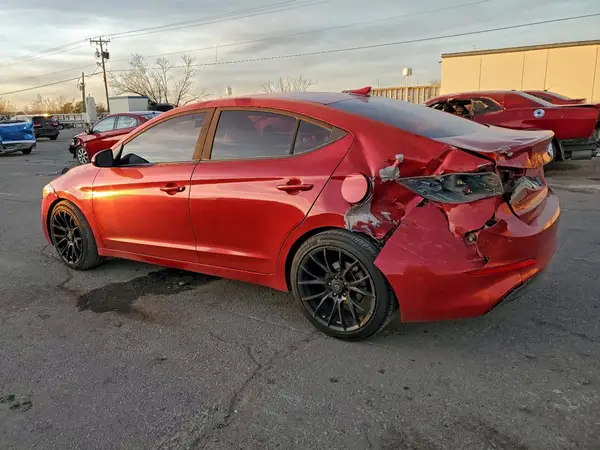 5NPD84LF0JH285529 2018 HYUNDAI ELANTRA - Image 2