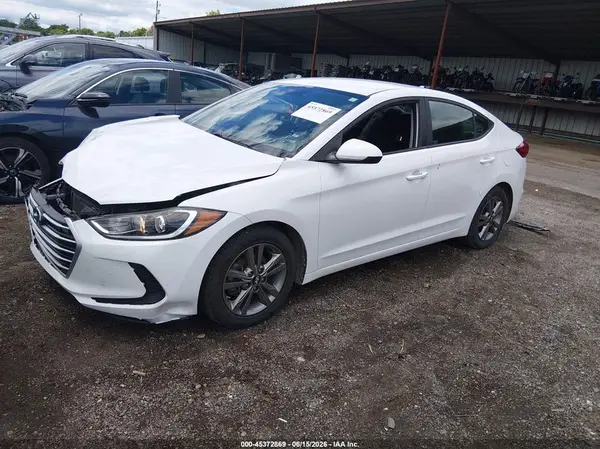 5NPD84LF0JH285739 2018 HYUNDAI ELANTRA - Image 2