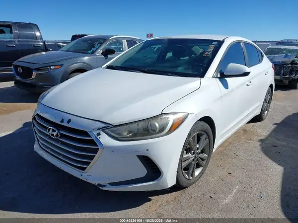 5NPD84LF0JH292030 2018 HYUNDAI ELANTRA - Image 2