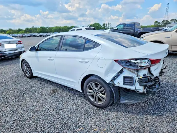 5NPD84LF0JH293212 2018 HYUNDAI ELANTRA - Image 2