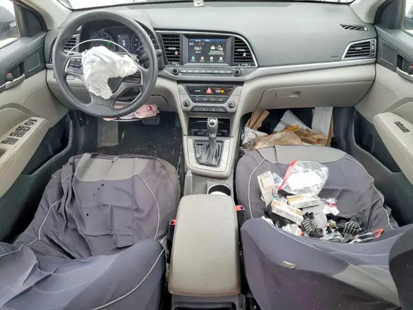 5NPD84LF0JH297681 2018 HYUNDAI ELANTRA - Image 8