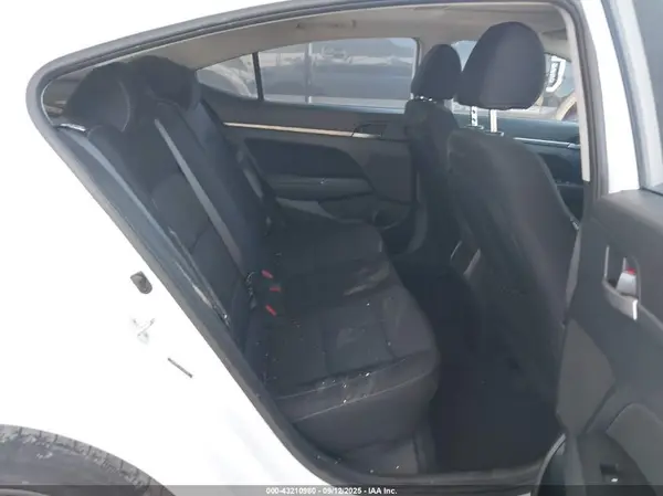 5NPD84LF0JH300269 2018 HYUNDAI ELANTRA - Image 8
