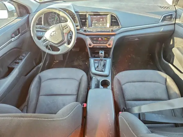 5NPD84LF0JH302197 2018 HYUNDAI ELANTRA - Image 8