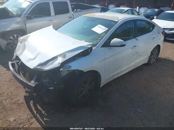 5NPD84LF0JH302880 2018 HYUNDAI ELANTRA - Image 2