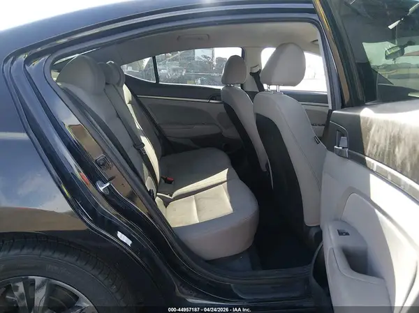 5NPD84LF0JH307111 2018 HYUNDAI ELANTRA - Image 8