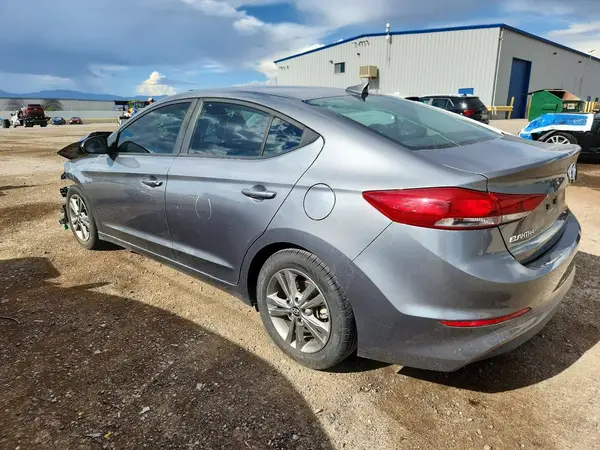 5NPD84LF0JH309781 2018 HYUNDAI ELANTRA - Image 2