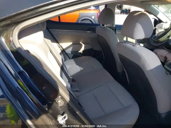 5NPD84LF0JH310011 2018 HYUNDAI ELANTRA - Image 8
