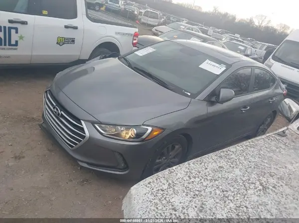 5NPD84LF0JH310204 2018 HYUNDAI ELANTRA - Image 2