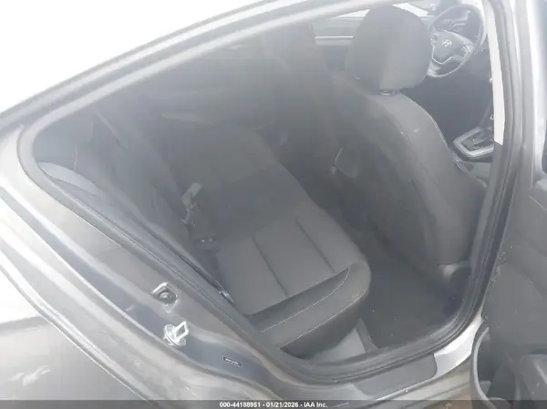 5NPD84LF0JH310204 2018 HYUNDAI ELANTRA - Image 8