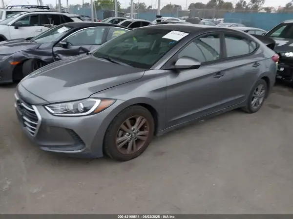 5NPD84LF0JH310767 2018 HYUNDAI ELANTRA - Image 2