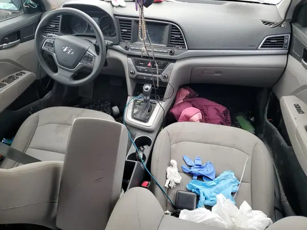 5NPD84LF0JH311076 2018 HYUNDAI ELANTRA - Image 8