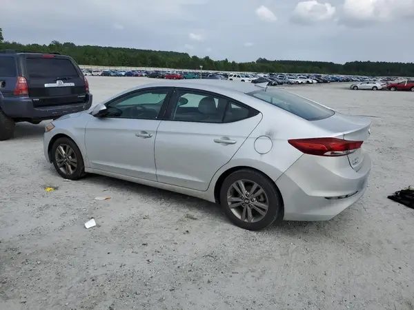 5NPD84LF0JH317055 2018 HYUNDAI ELANTRA - Image 2