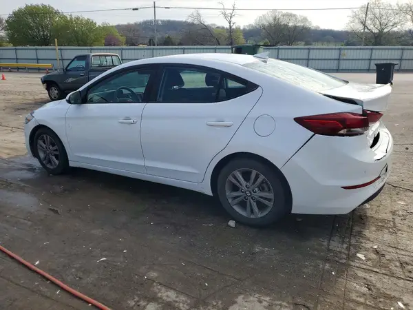 5NPD84LF0JH317220 2018 HYUNDAI ELANTRA - Image 2