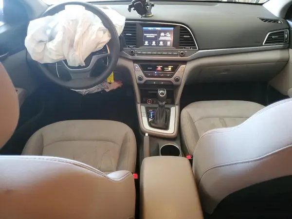 5NPD84LF0JH317914 2018 HYUNDAI ELANTRA - Image 8