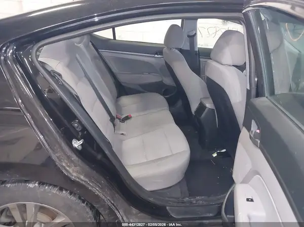 5NPD84LF0JH318495 2018 HYUNDAI ELANTRA - Image 8