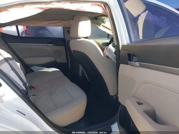 5NPD84LF0JH321803 2018 HYUNDAI ELANTRA - Image 8