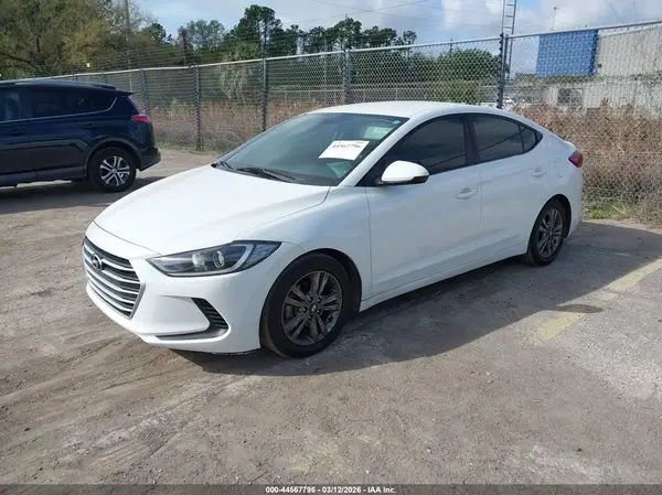5NPD84LF0JH328525 2018 HYUNDAI ELANTRA - Image 2