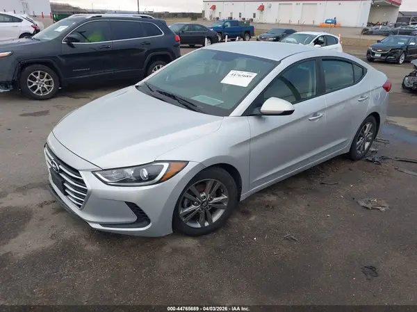 5NPD84LF0JH334955 2018 HYUNDAI ELANTRA - Image 2
