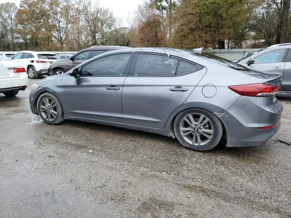 5NPD84LF0JH335586 2018 HYUNDAI ELANTRA - Image 2