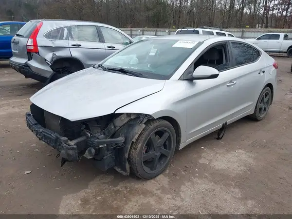 5NPD84LF0JH336740 2018 HYUNDAI ELANTRA - Image 2