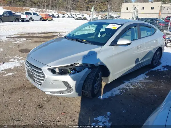 5NPD84LF0JH337791 2018 HYUNDAI ELANTRA - Image 2