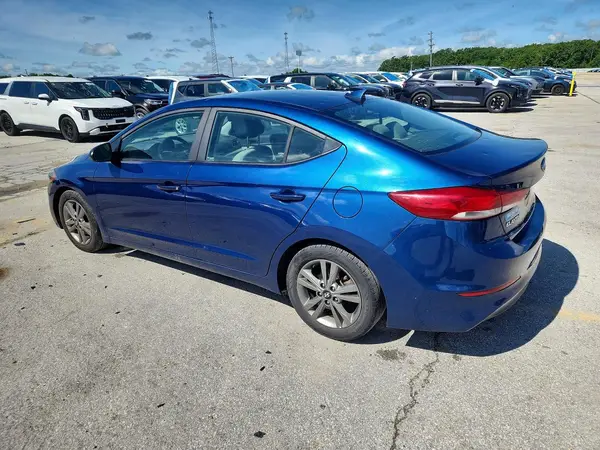 5NPD84LF0JH339430 2018 HYUNDAI ELANTRA - Image 2