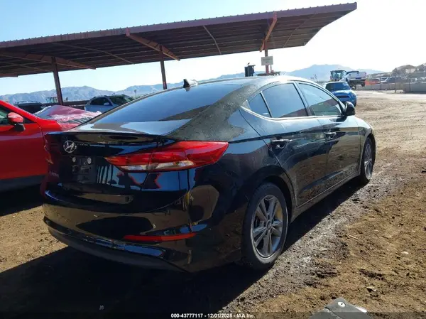 5NPD84LF0JH339640 2018 HYUNDAI ELANTRA - Image 2
