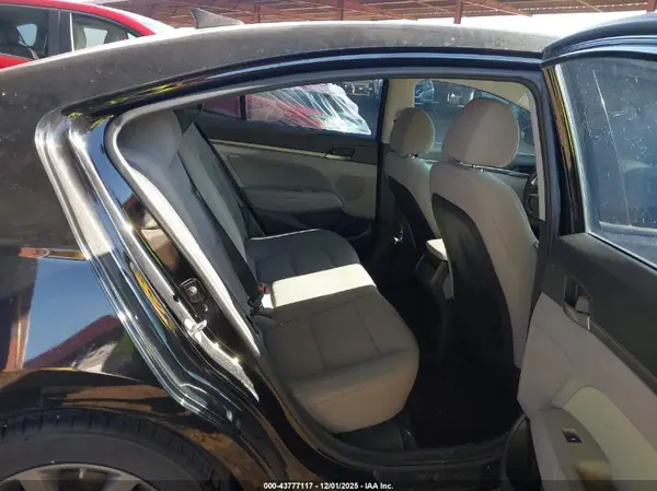 5NPD84LF0JH339640 2018 HYUNDAI ELANTRA - Image 8
