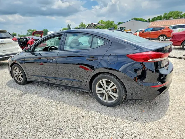 5NPD84LF0JH339816 2018 HYUNDAI ELANTRA - Image 2