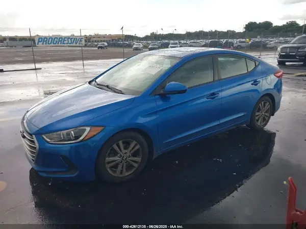 5NPD84LF0JH341470 2018 HYUNDAI ELANTRA - Image 2