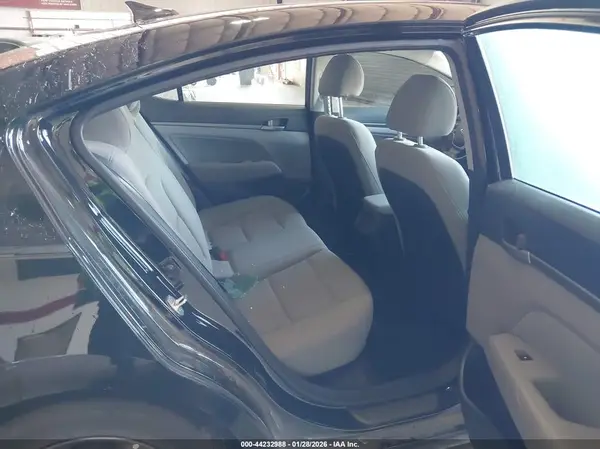 5NPD84LF0JH342733 2018 HYUNDAI ELANTRA - Image 8