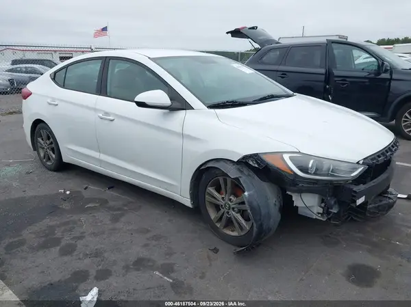 5NPD84LF0JH343039 2018 HYUNDAI ELANTRA - Image 1