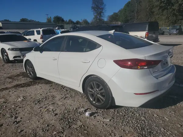 5NPD84LF0JH343560 2018 HYUNDAI ELANTRA - Image 2