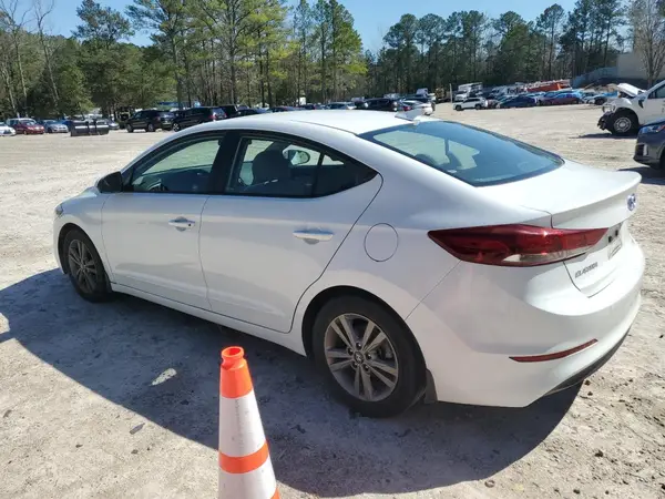 5NPD84LF0JH344272 2018 HYUNDAI ELANTRA - Image 2