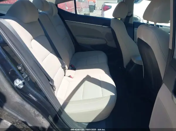 5NPD84LF0JH346703 2018 HYUNDAI ELANTRA - Image 8