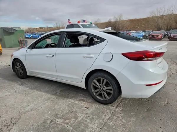 5NPD84LF0JH348466 2018 HYUNDAI ELANTRA - Image 2