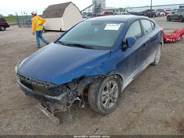 5NPD84LF0JH351156 2018 HYUNDAI ELANTRA - Image 2